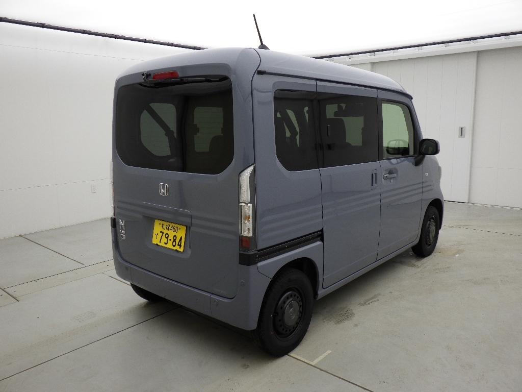 HONDA N-VAN