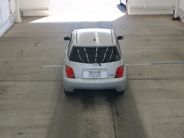 TOYOTA IST