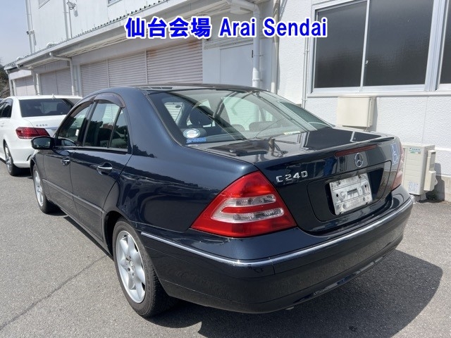 MERCEDES-BENZ C-CLASS