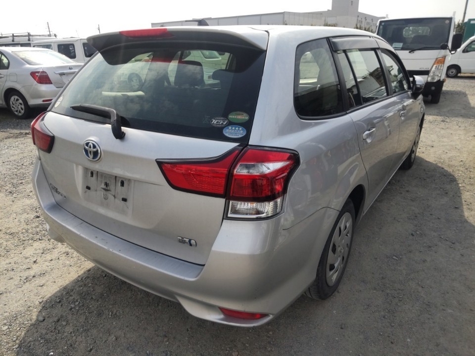TOYOTA COROLLA FIELDER