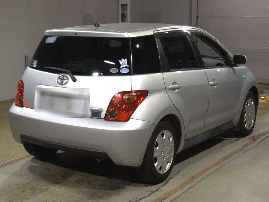 TOYOTA IST