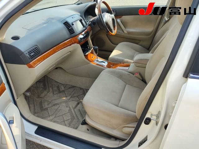 TOYOTA PREMIO