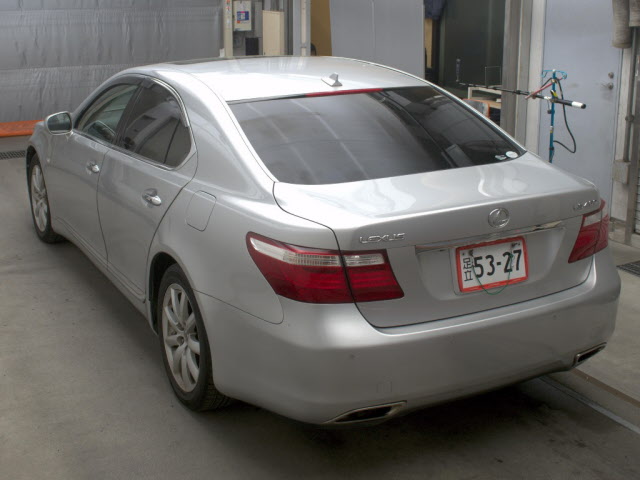 LEXUS LS460