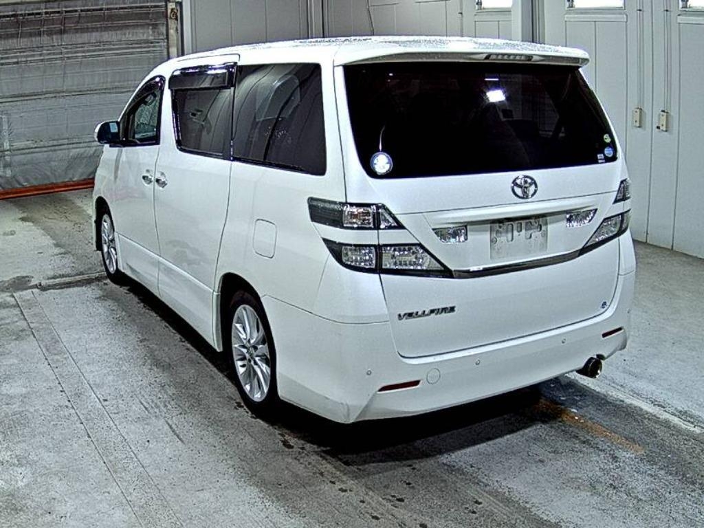 TOYOTA VELLFIRE