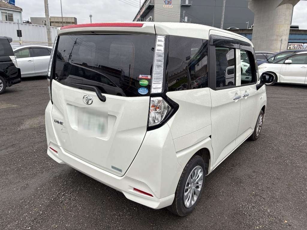 TOYOTA TANK