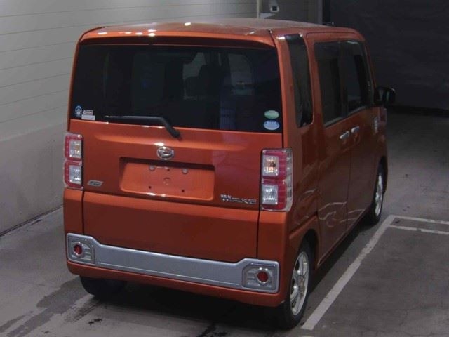 DAIHATSU WAKE