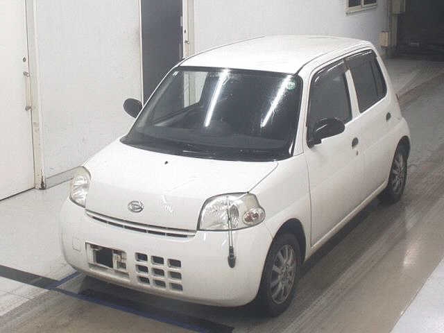 DAIHATSU ESSE