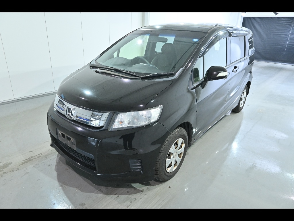 HONDA FREED SPIKE