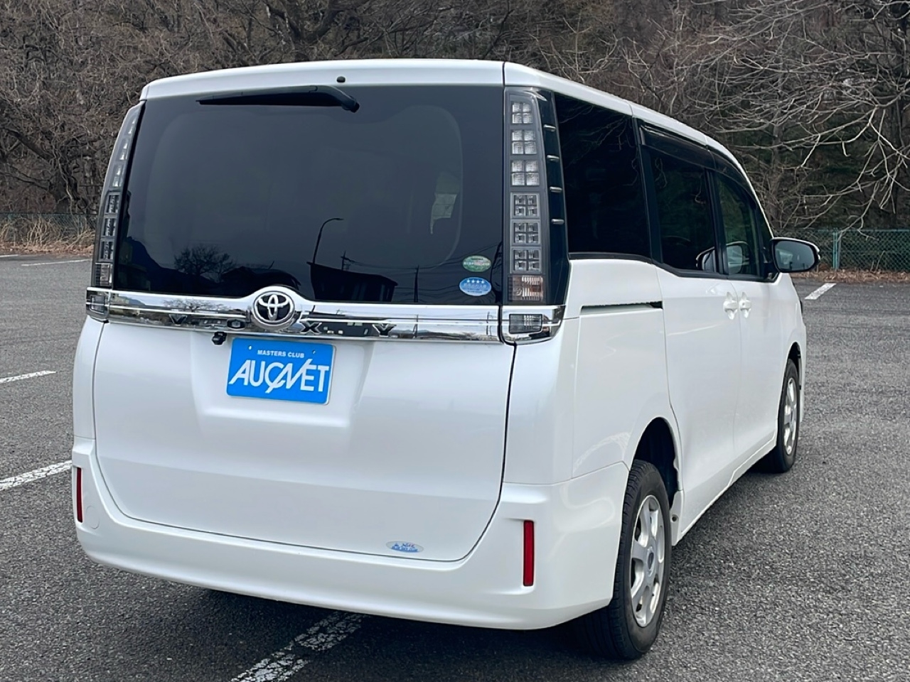 TOYOTA VOXY