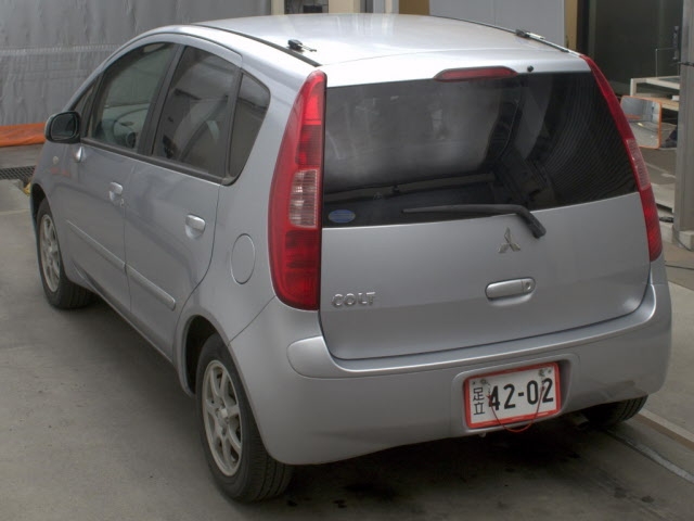 MITSUBISHI COLT