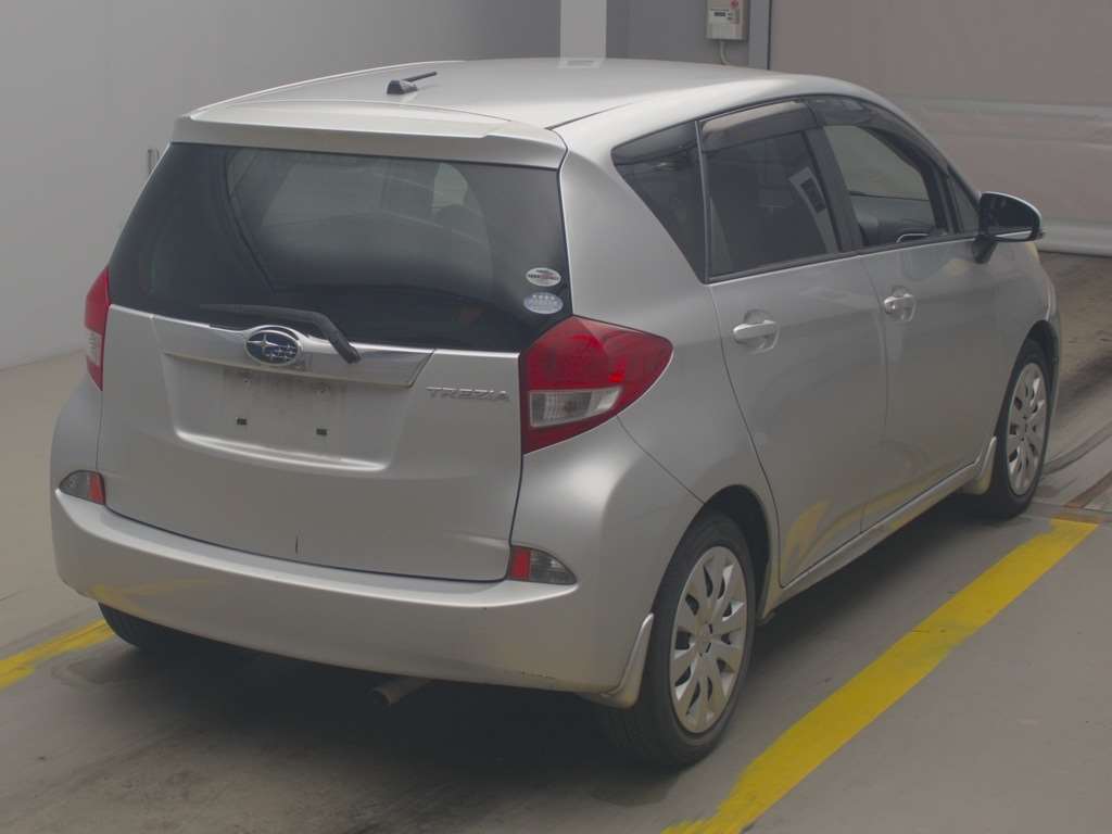 SUBARU TREZIA