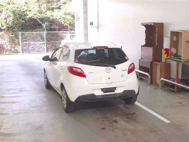 MAZDA DEMIO