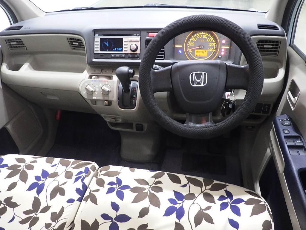 HONDA LIFE
