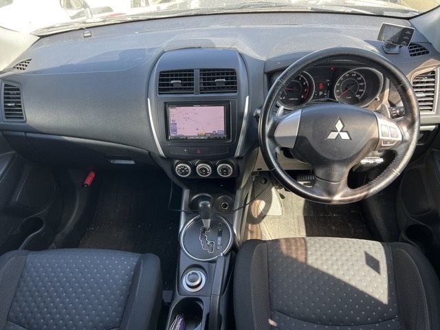 MITSUBISHI RVR