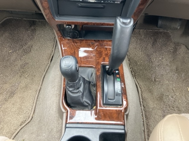 TOYOTA HILUX SURF