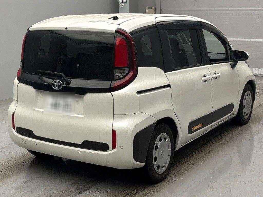 TOYOTA SIENTA