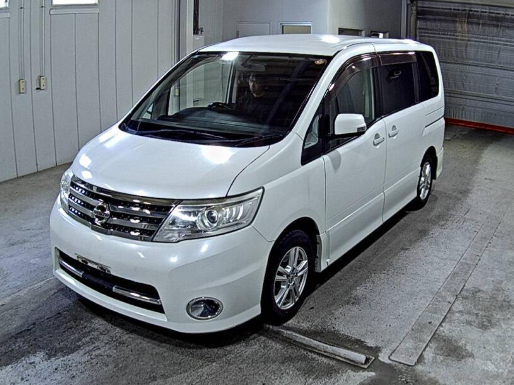 NISSAN SERENA