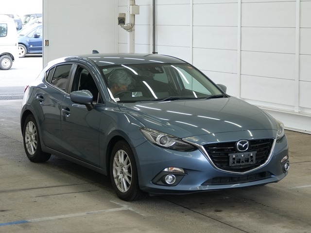 MAZDA AXELA