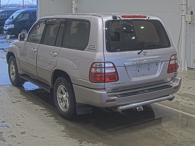TOYOTA LAND CRUISER