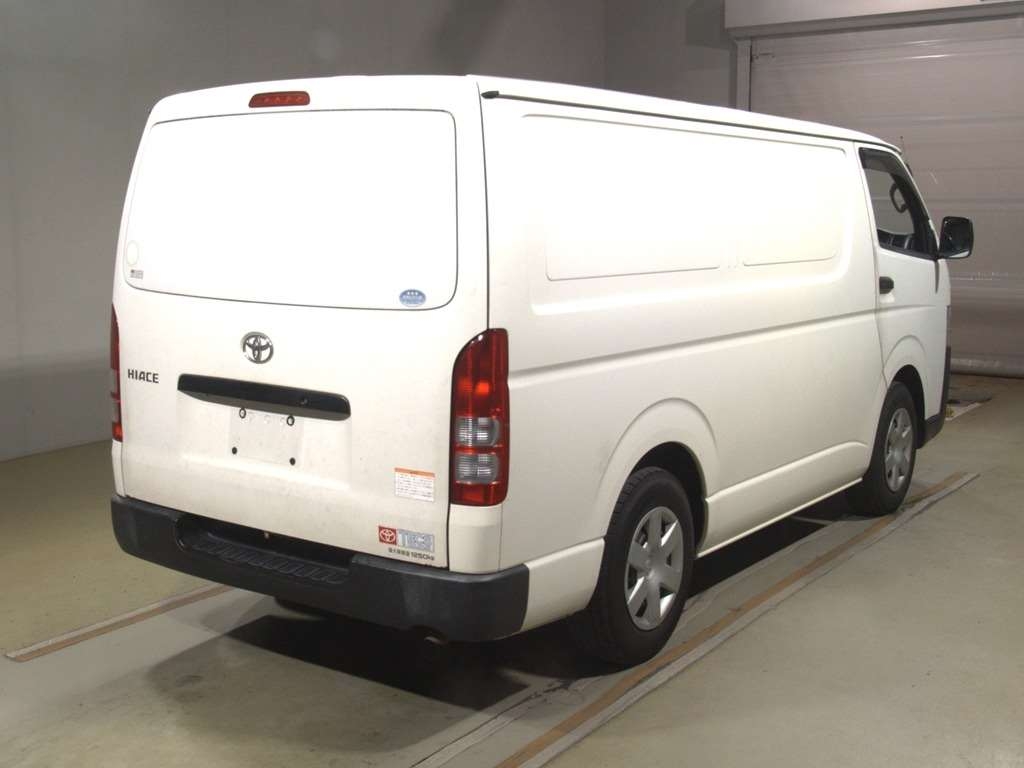 TOYOTA REGIUS ACE
