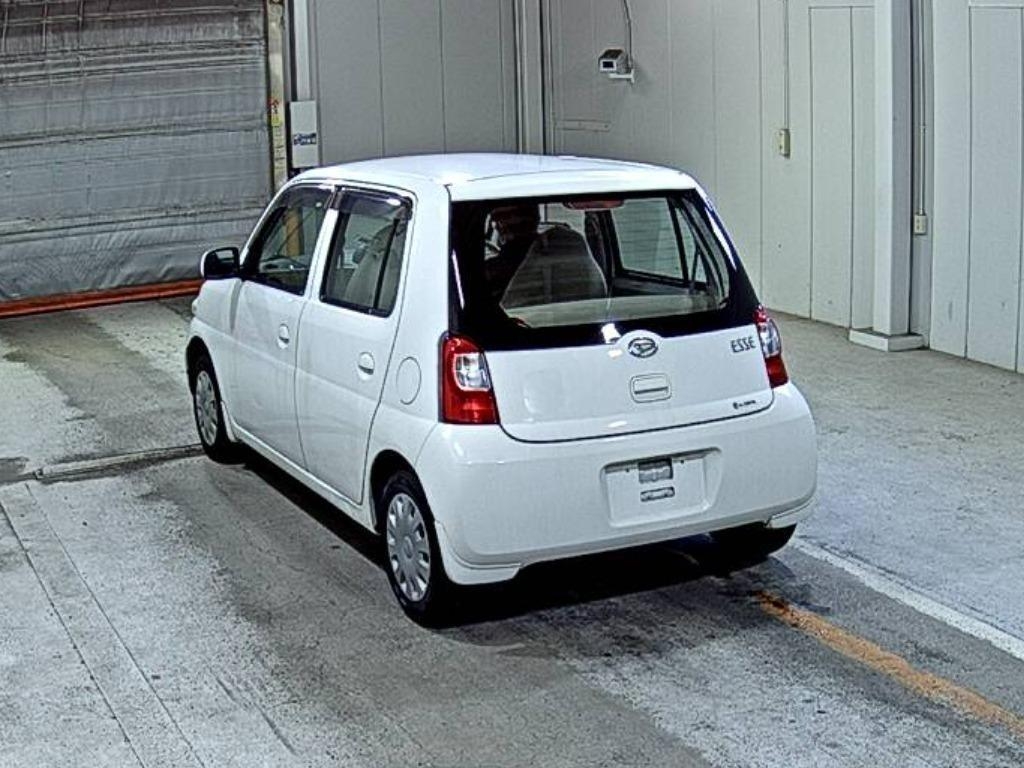 DAIHATSU ESSE