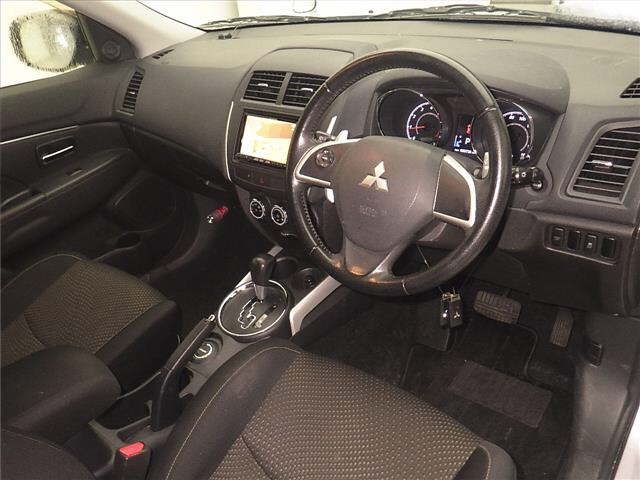 MITSUBISHI RVR