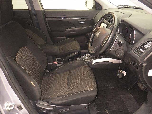 MITSUBISHI RVR
