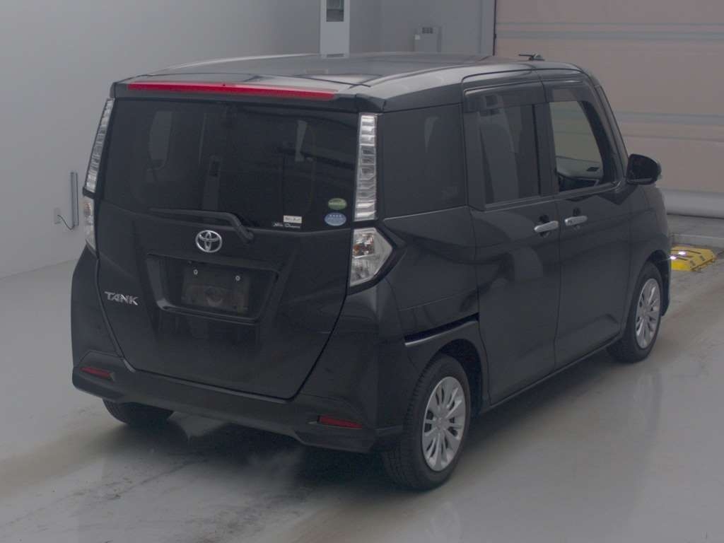 TOYOTA TANK
