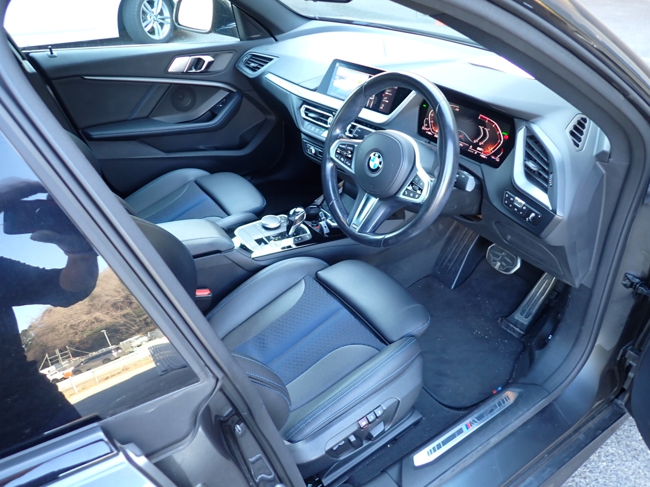 BMW 1-SERIES