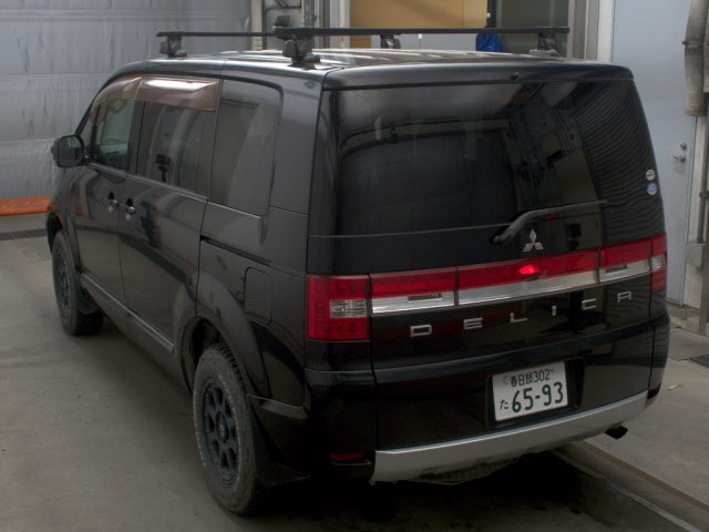 MITSUBISHI DELICA D:5