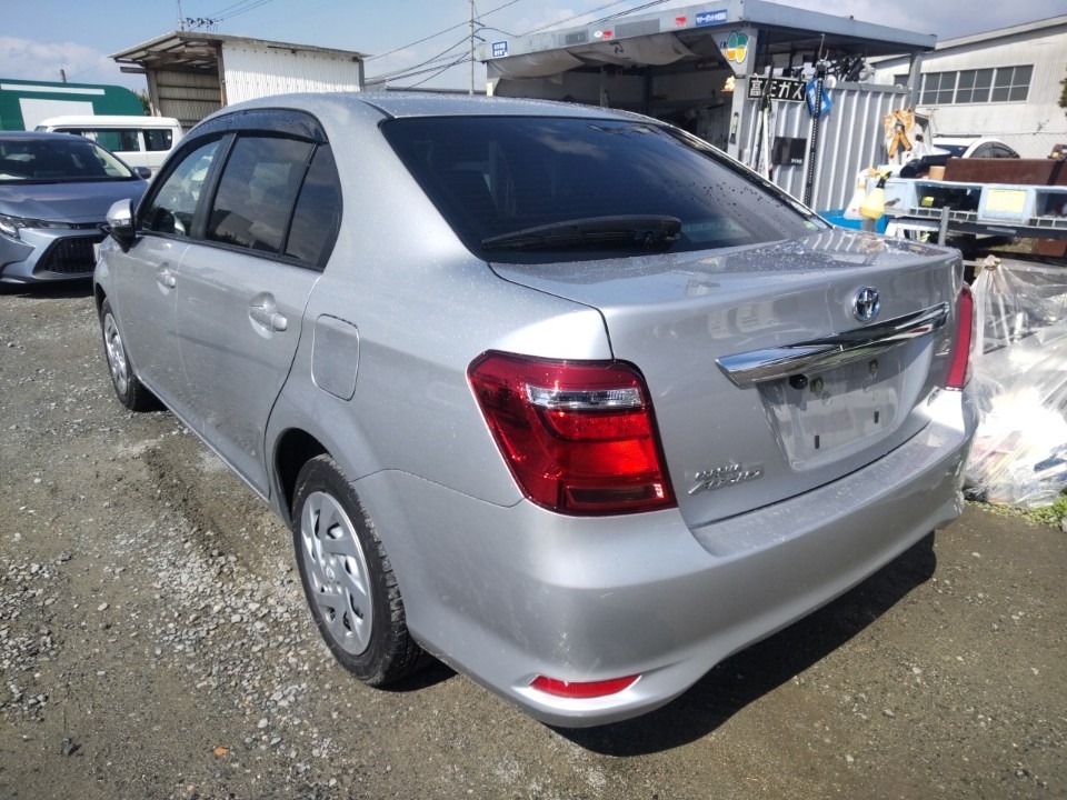 TOYOTA COROLLA AXIO