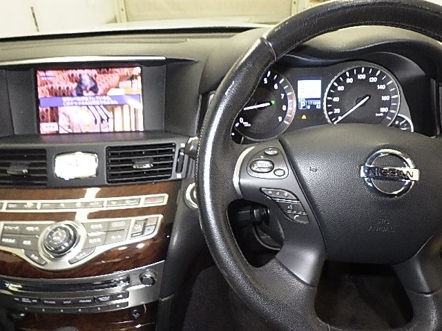 NISSAN FUGA