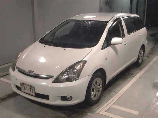 TOYOTA WISH