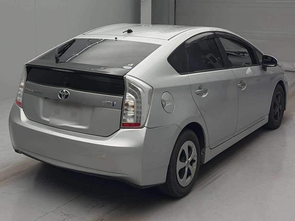 TOYOTA PRIUS PHV