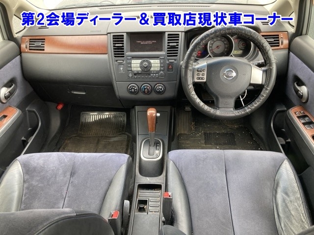NISSAN TIIDA LATIO