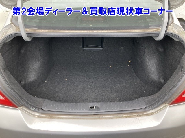 NISSAN TIIDA LATIO
