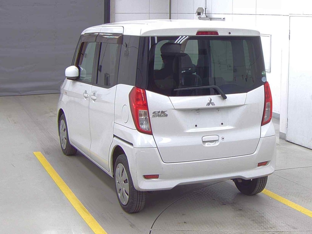 MITSUBISHI EK SPACE