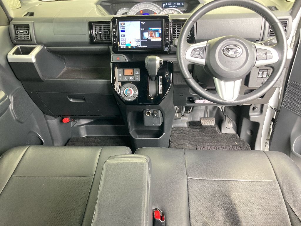 DAIHATSU WAKE