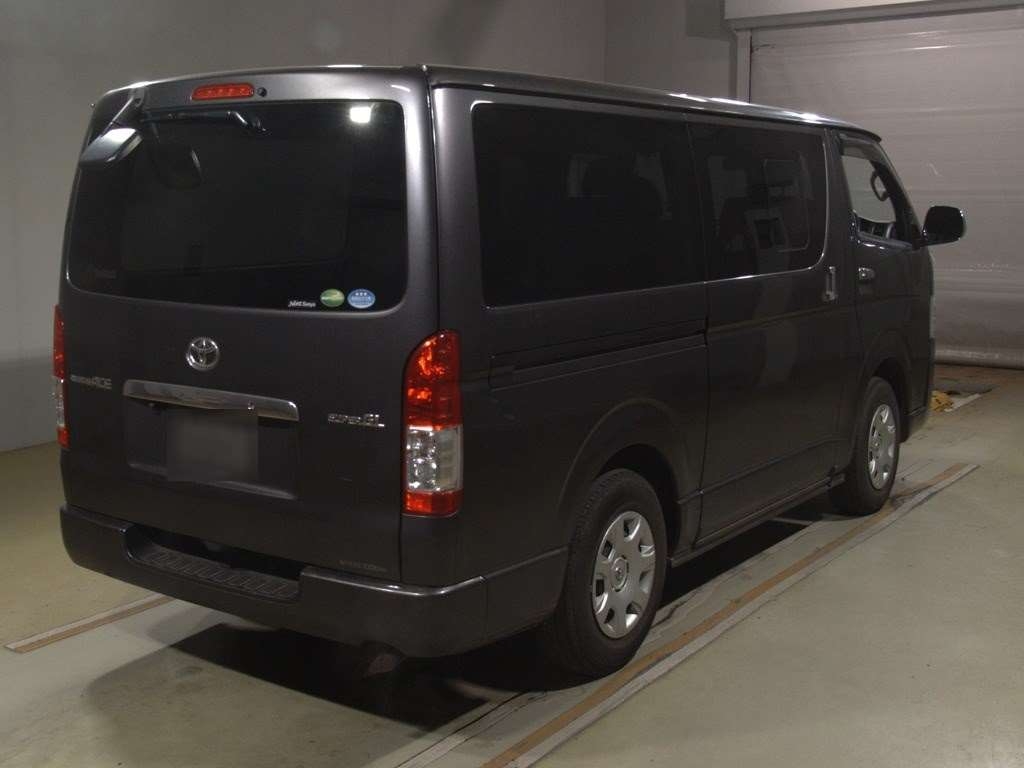 TOYOTA REGIUS ACE