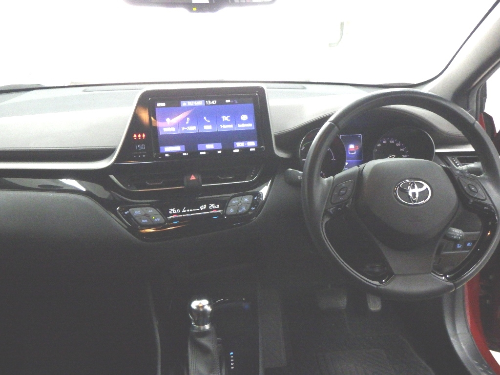 TOYOTA C-HR