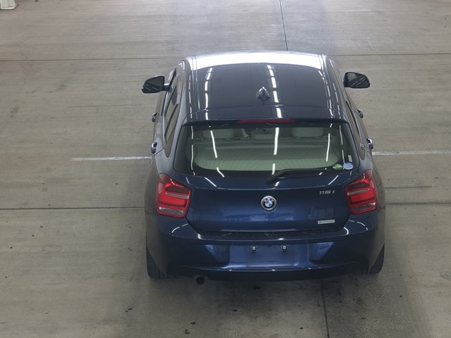 BMW 1-SERIES
