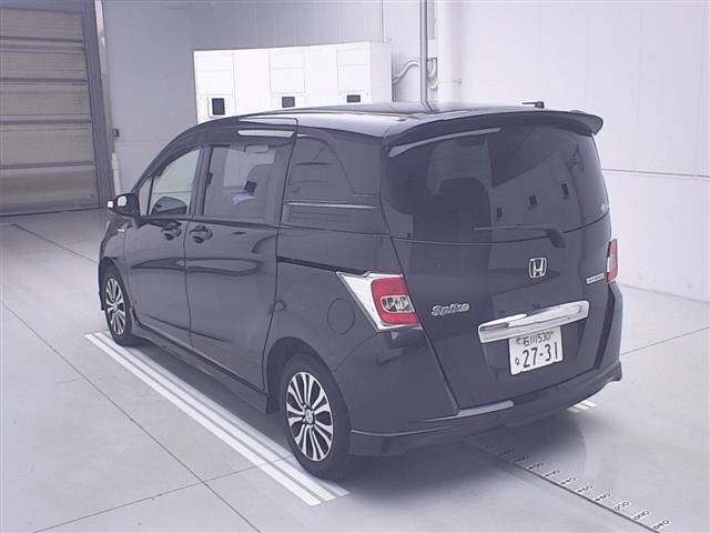 HONDA FREED SPIKE