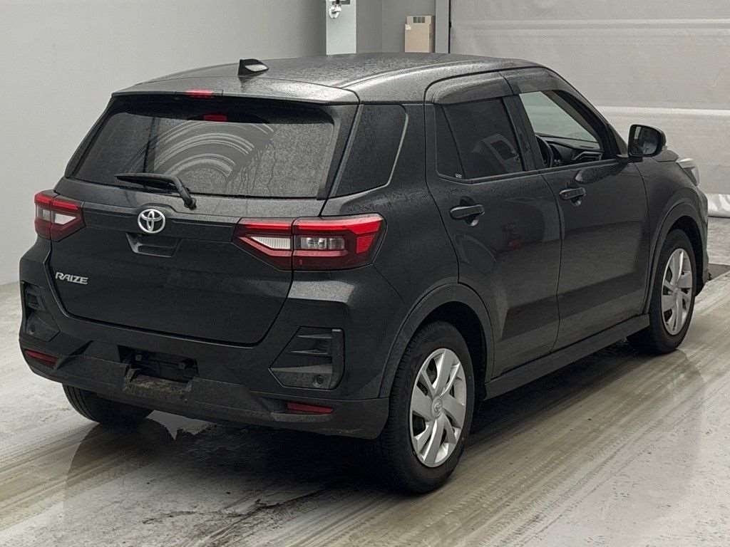 TOYOTA RAIZE