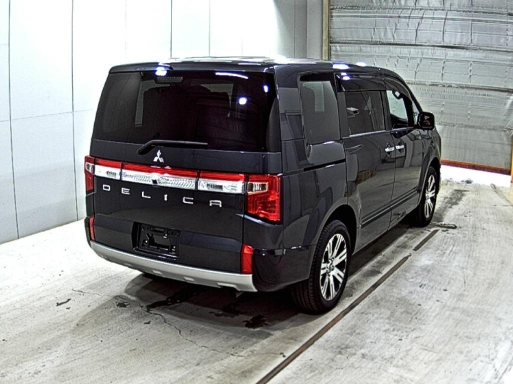 MITSUBISHI DELICA D:5