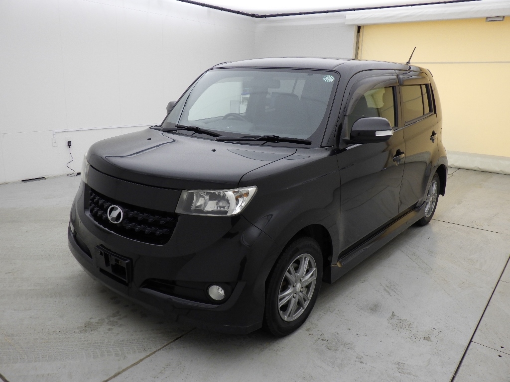 TOYOTA BB