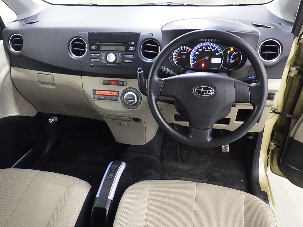 SUBARU LUCRA