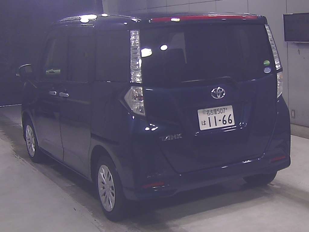 TOYOTA TANK
