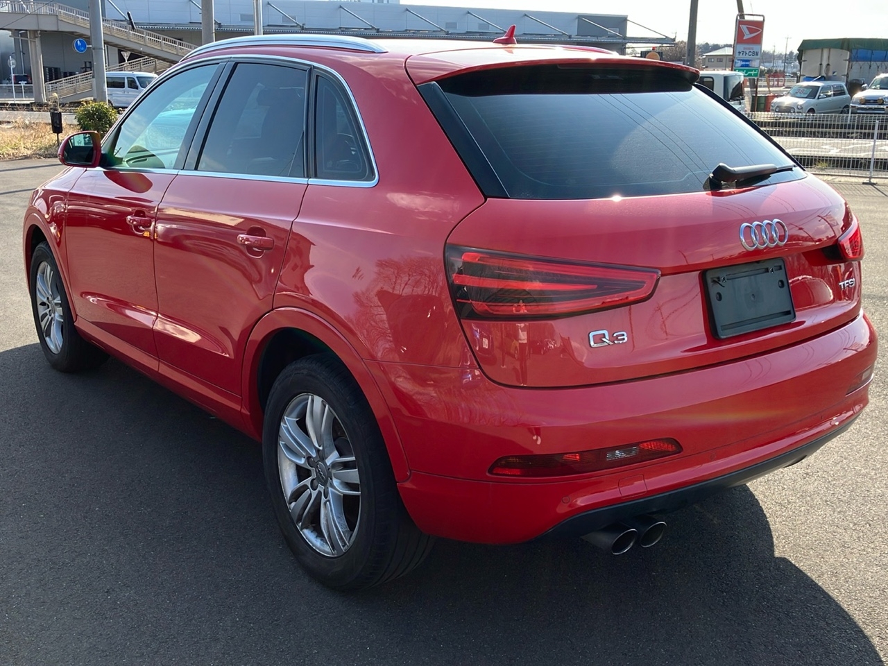 AUDI Q3