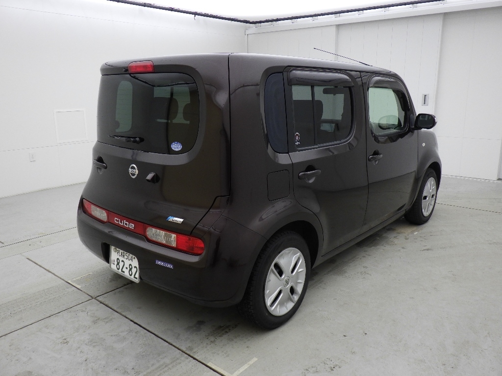 NISSAN CUBE