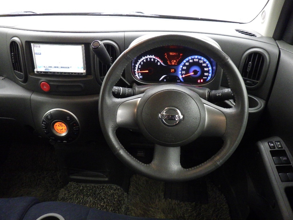 NISSAN CUBE